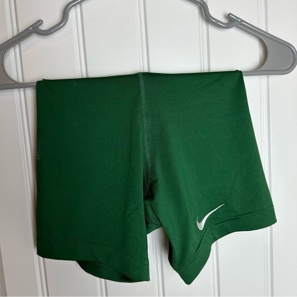 Nike Dry Fit Shorts - XS - Green